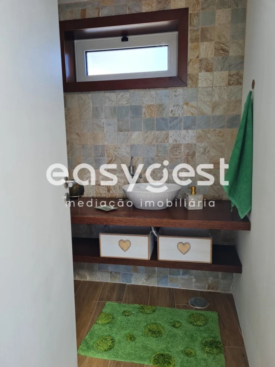 Moradia T4 para Venda em Cuba Foto 3