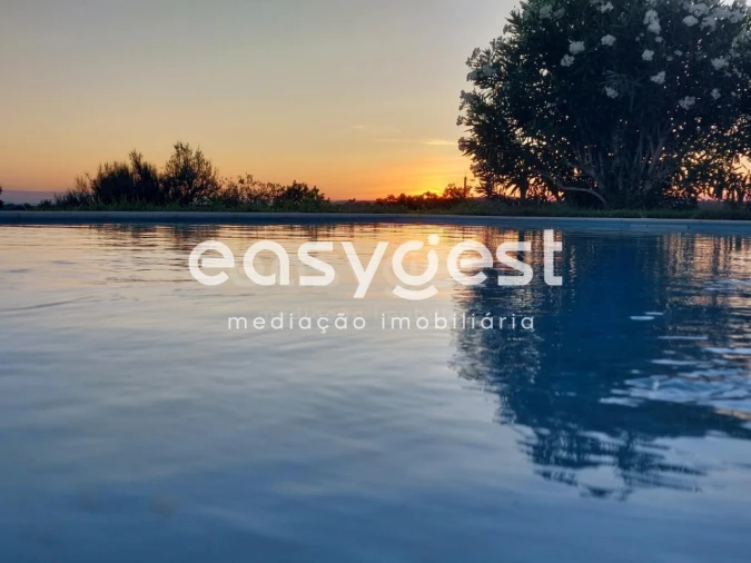 Moradia T4 para Venda em Cuba Foto 7