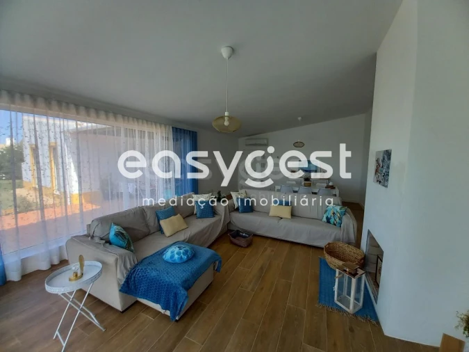 Moradia T4 para Venda em Cuba Foto 37