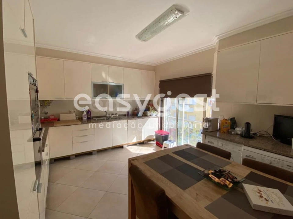 Apartamento T3 para Venda em Quelfes Foto 21