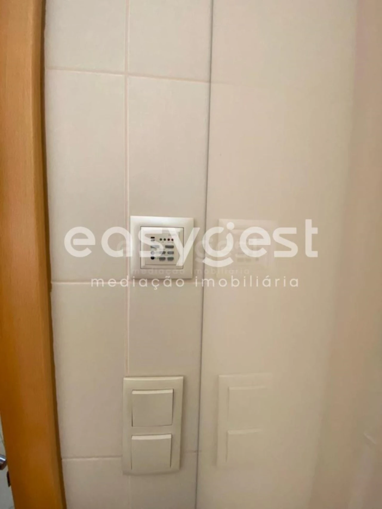 Apartamento T3 para Venda em Quelfes Foto 33