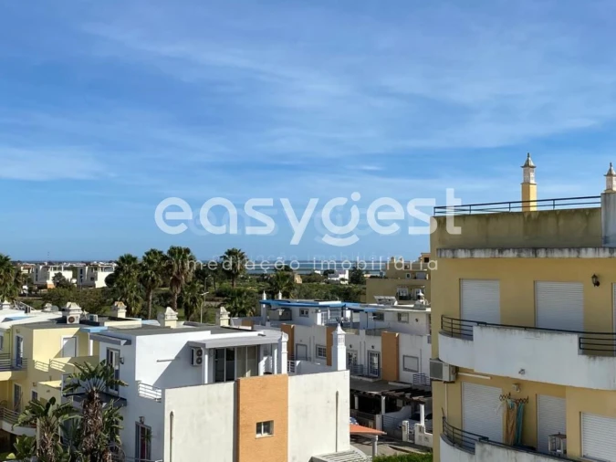 Apartamento T3 para Venda em Quelfes Foto 11