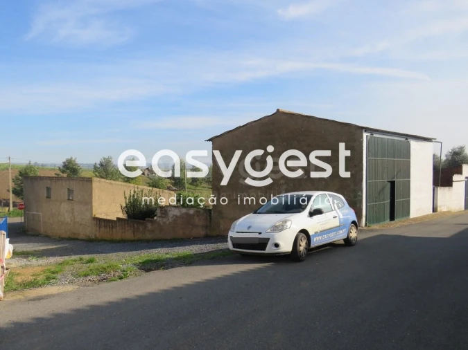 Armazém para Venda em São João de Negrilhos