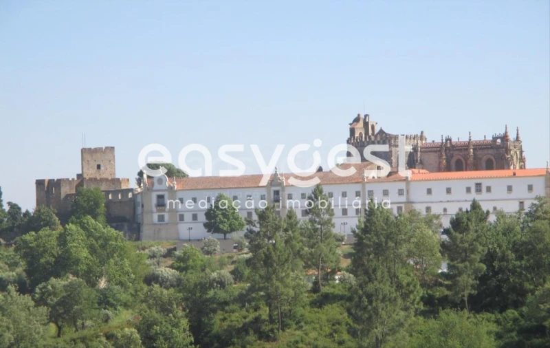 Terreno para Venda em São João Baptista e Santa Maria dos Olivais Foto 7