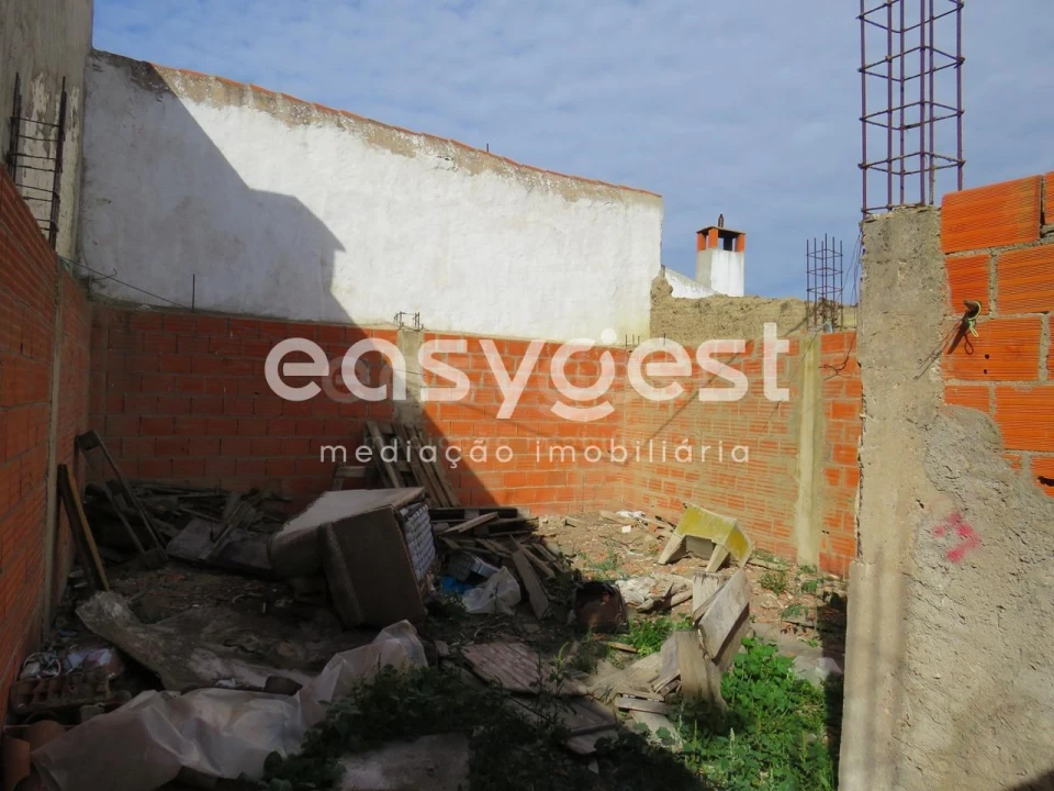 Moradia T2 para Venda em Castro Verde e Casével Foto 9