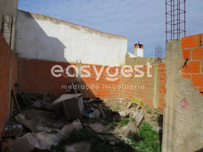 Moradia T2 para Venda em Castro Verde e Casével Foto 9