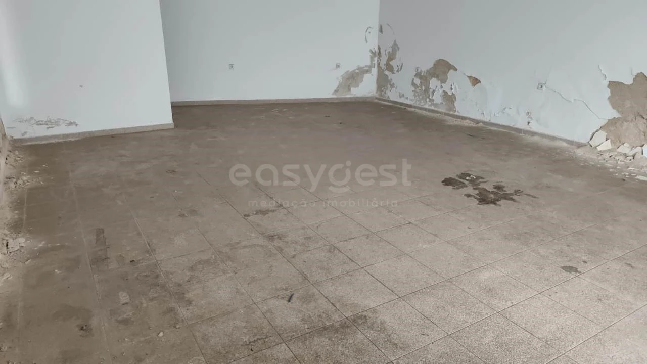 Loja para Venda em Aljustrel e Rio de Moinhos Foto 3