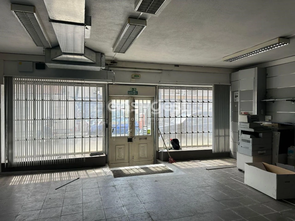 Prédio para Arrendamento em Alverca do Ribatejo e Sobralinho Foto 3