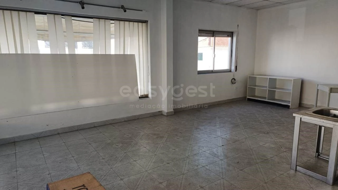 Loja para Venda em Aljustrel e Rio de Moinhos Foto 6