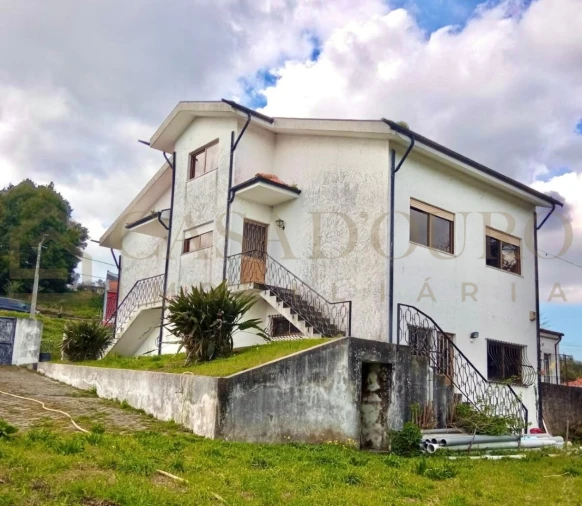 Apartamento para Venda em Pedroso e Seixezelo Foto 1