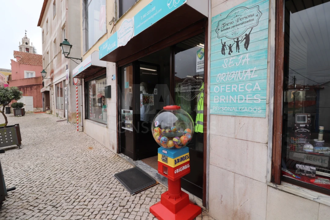 Loja para Arrendamento em Mafra Foto 10