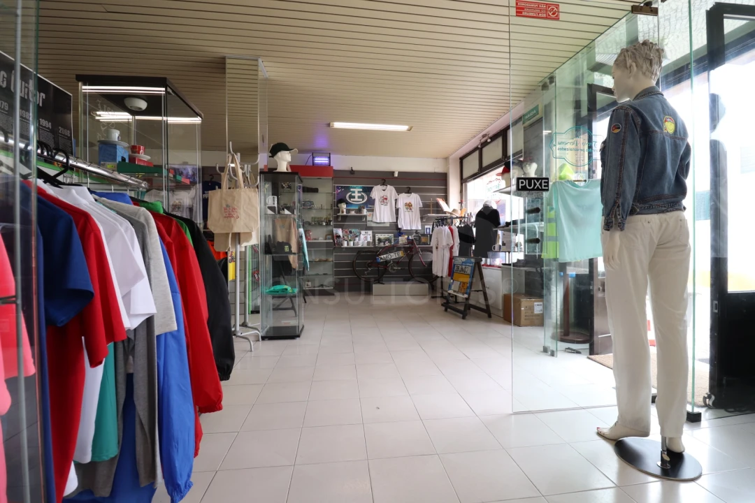 Loja para Arrendamento em Mafra Foto 3