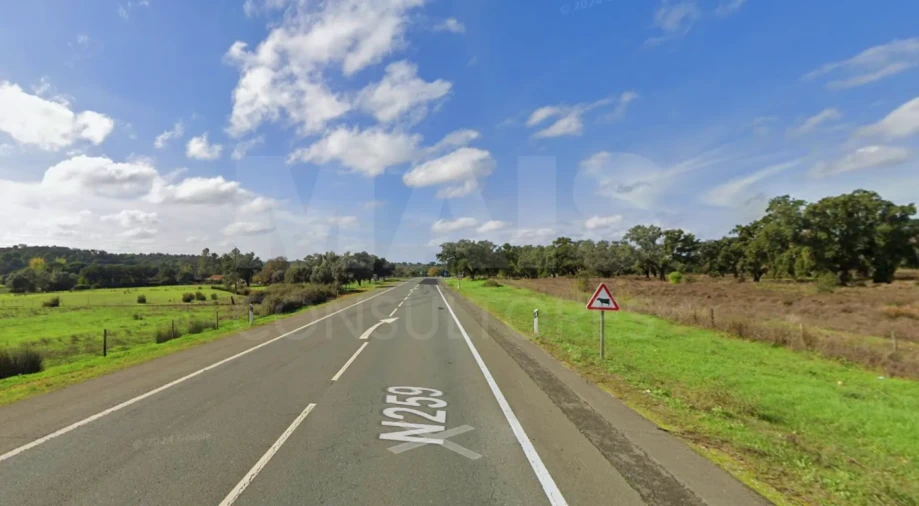 Terreno para Venda em Azinheira dos Barros e São Mamede do Sádão Foto 2