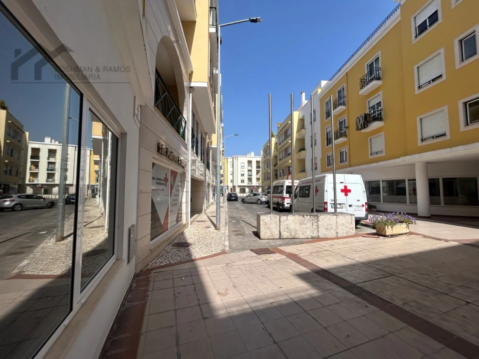 Loja para Venda em Santa Maria, São Pedro e Matacães Foto 5