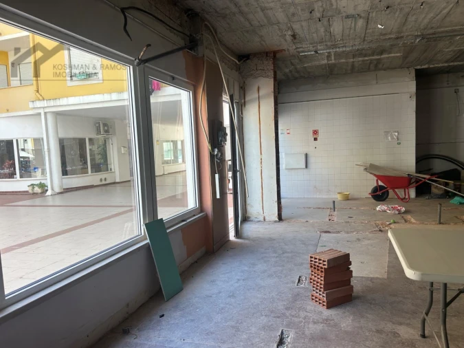 Loja para Venda em Santa Maria, São Pedro e Matacães Foto 2