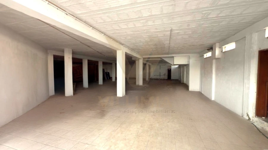 Armazém para Venda em Arca e Ponte de Lima Foto 5
