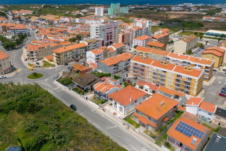 Moradia T5 para Venda em Peniche Foto 3