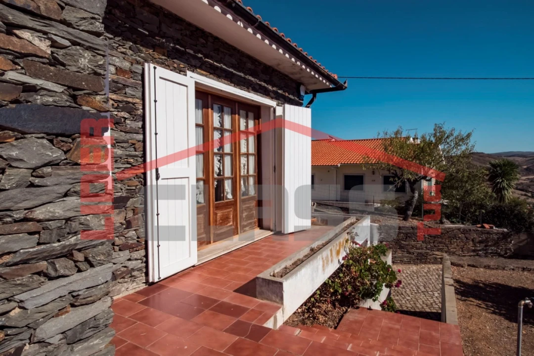 Quinta T4 para Venda em Meirinhos Foto 18