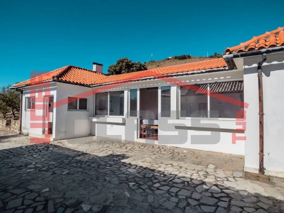 Quinta T4 para Venda em Meirinhos Foto 23