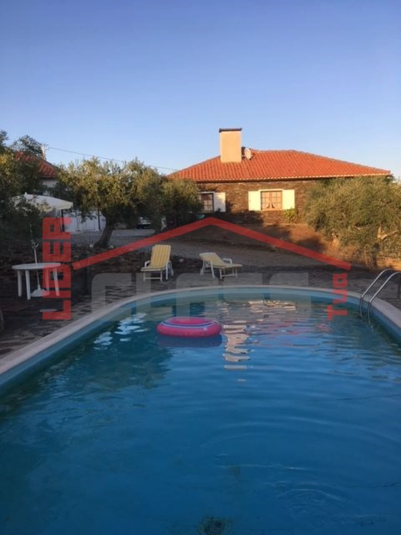 Quinta T4 para Venda em Meirinhos Foto 3