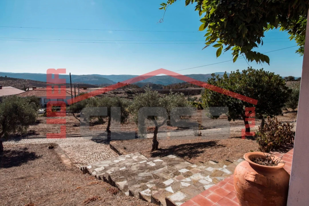 Quinta T4 para Venda em Meirinhos Foto 31