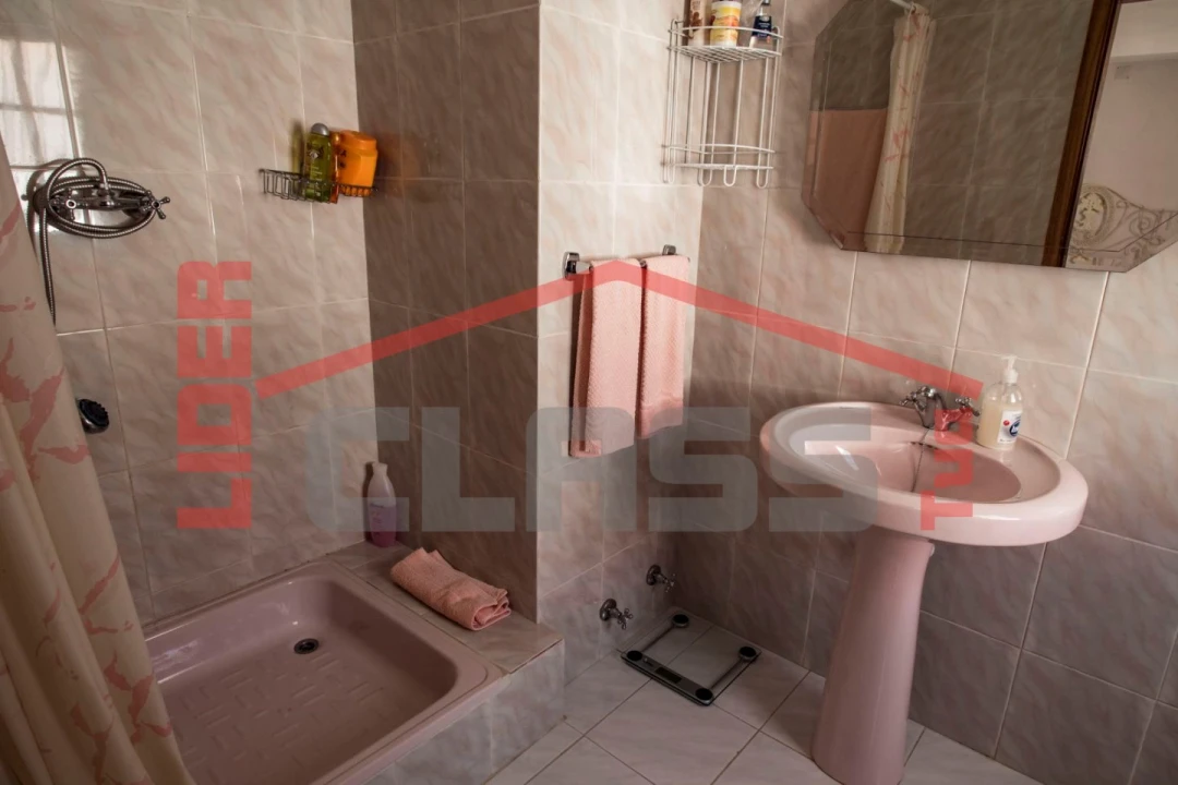 Quinta T4 para Venda em Meirinhos Foto 34