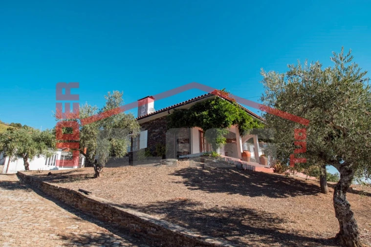 Quinta T4 para Venda em Meirinhos Foto 20