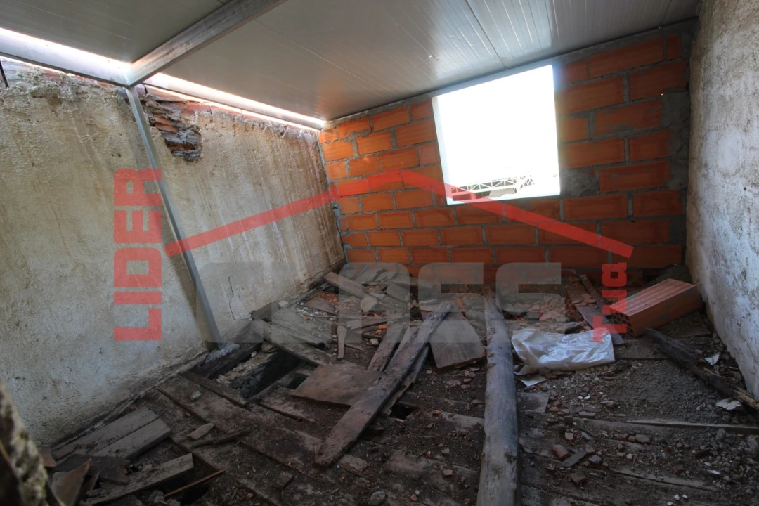 Moradia T2 para Venda em Suçães Foto 20