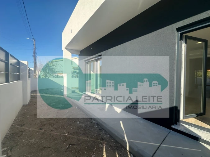 Moradia T4 para Venda em Quinta do Anjo Foto 12