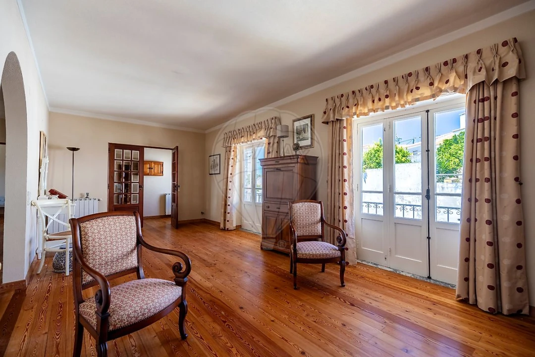 Moradia T4 para Venda em Maxial e Monte Redondo Foto 11