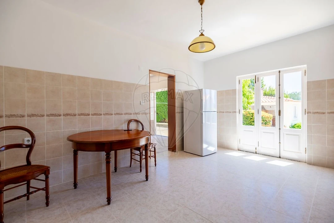 Moradia T4 para Venda em Maxial e Monte Redondo Foto 25