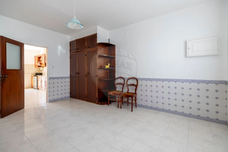 Moradia T4 para Venda em Maxial e Monte Redondo Foto 35