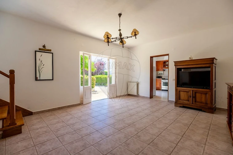 Moradia T4 para Venda em Maxial e Monte Redondo Foto 28