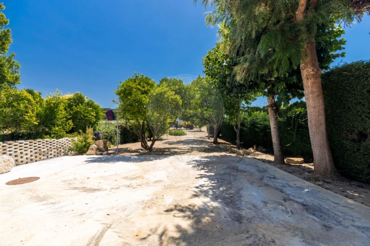 Moradia T4 para Venda em Maxial e Monte Redondo Foto 8