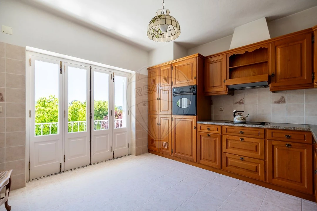 Moradia T4 para Venda em Maxial e Monte Redondo Foto 13