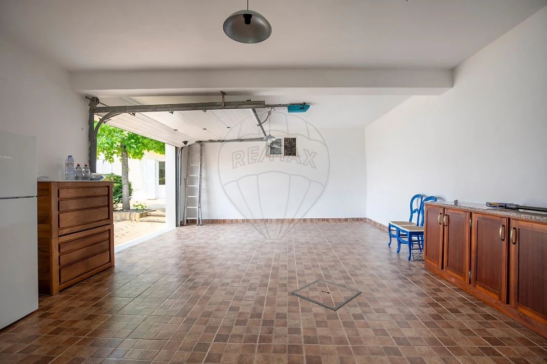 Moradia T4 para Venda em Maxial e Monte Redondo Foto 42