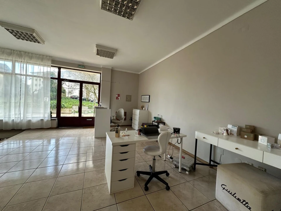 Negócio para Venda em Viseu Foto 9