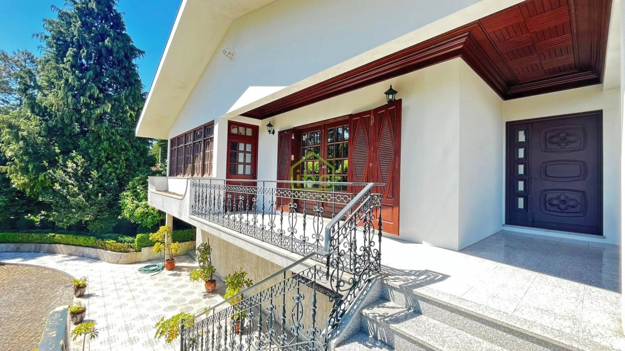 Moradia T4 para Venda em Pereira Foto 1