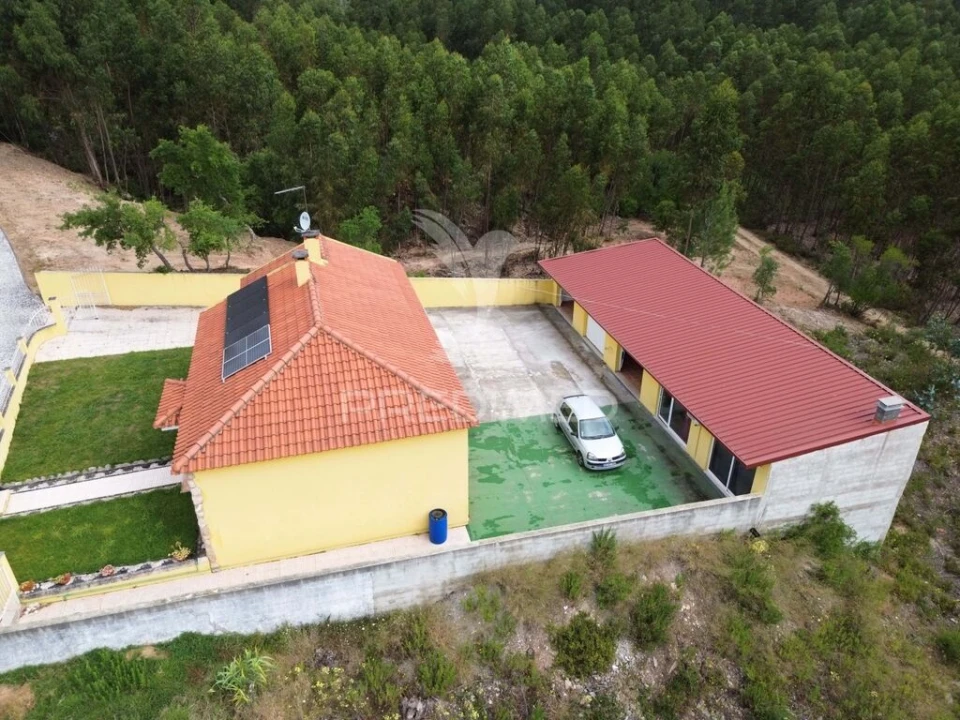 Moradia T3 para Venda em Abrã Foto 6