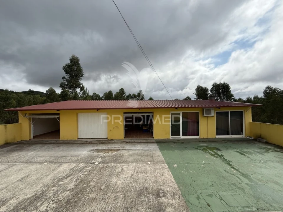 Moradia T3 para Venda em Abrã Foto 7