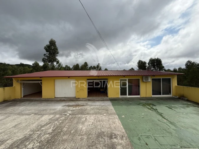 Moradia T3 para Venda em Abrã Foto 7