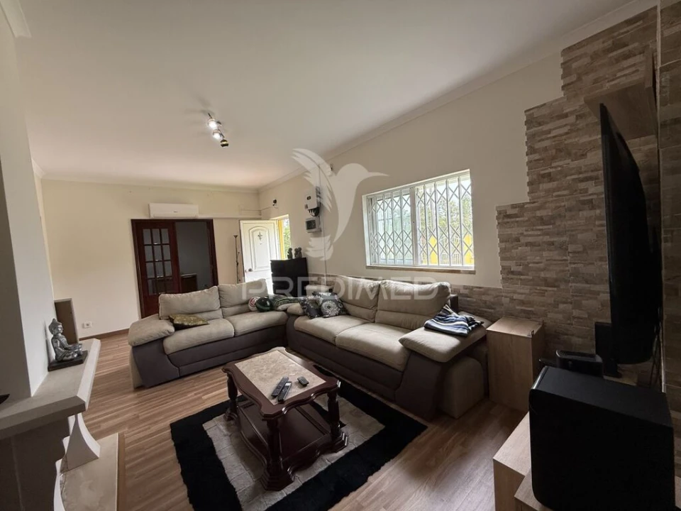 Moradia T3 para Venda em Abrã Foto 16