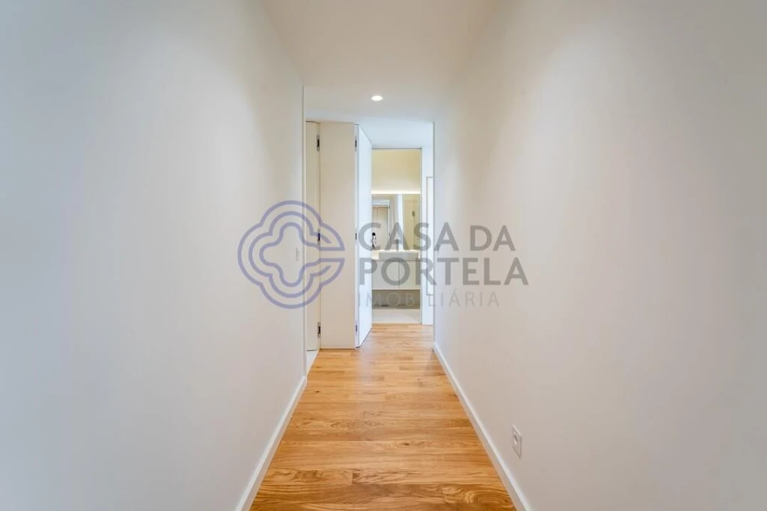 Apartamento T3 para Venda em Lordelo do Ouro e Massarelos Foto 24