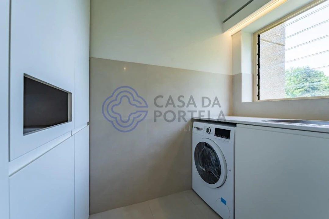 Apartamento T3 para Venda em Lordelo do Ouro e Massarelos Foto 38