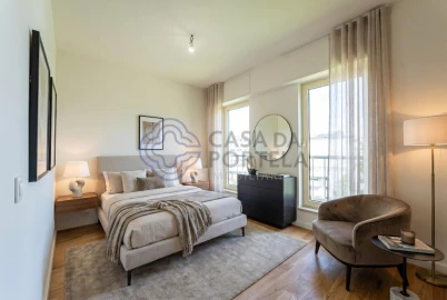 Apartamento T3 para Venda em Lordelo do Ouro e Massarelos