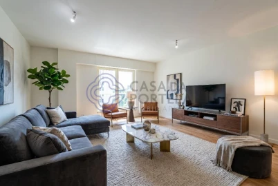 Apartamento T3 para Venda em Lordelo do Ouro e Massarelos