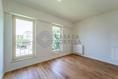 Apartamento T3 para Venda em Lordelo do Ouro e Massarelos
