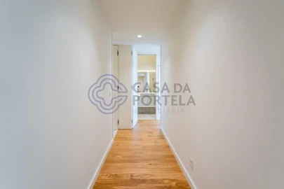 Apartamento T3 para Venda em Lordelo do Ouro e Massarelos