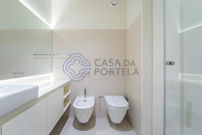 Apartamento T3 para Venda em Lordelo do Ouro e Massarelos