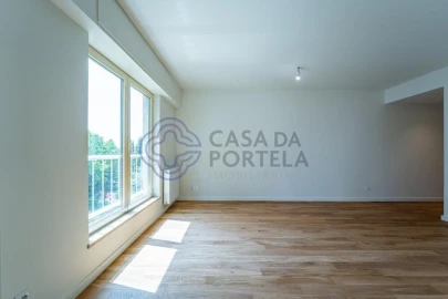 Apartamento T3 para Venda em Lordelo do Ouro e Massarelos